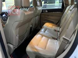 جیپ گراند شیرۆکی